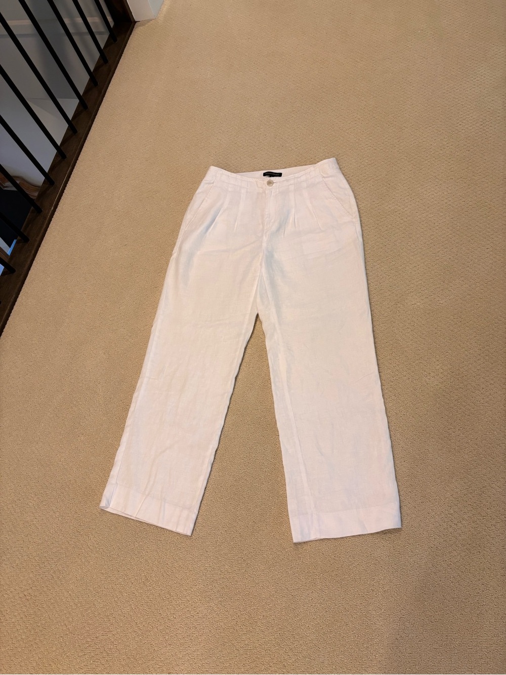 Banana Republic White Linen Pleated Relaxed Fit Pants